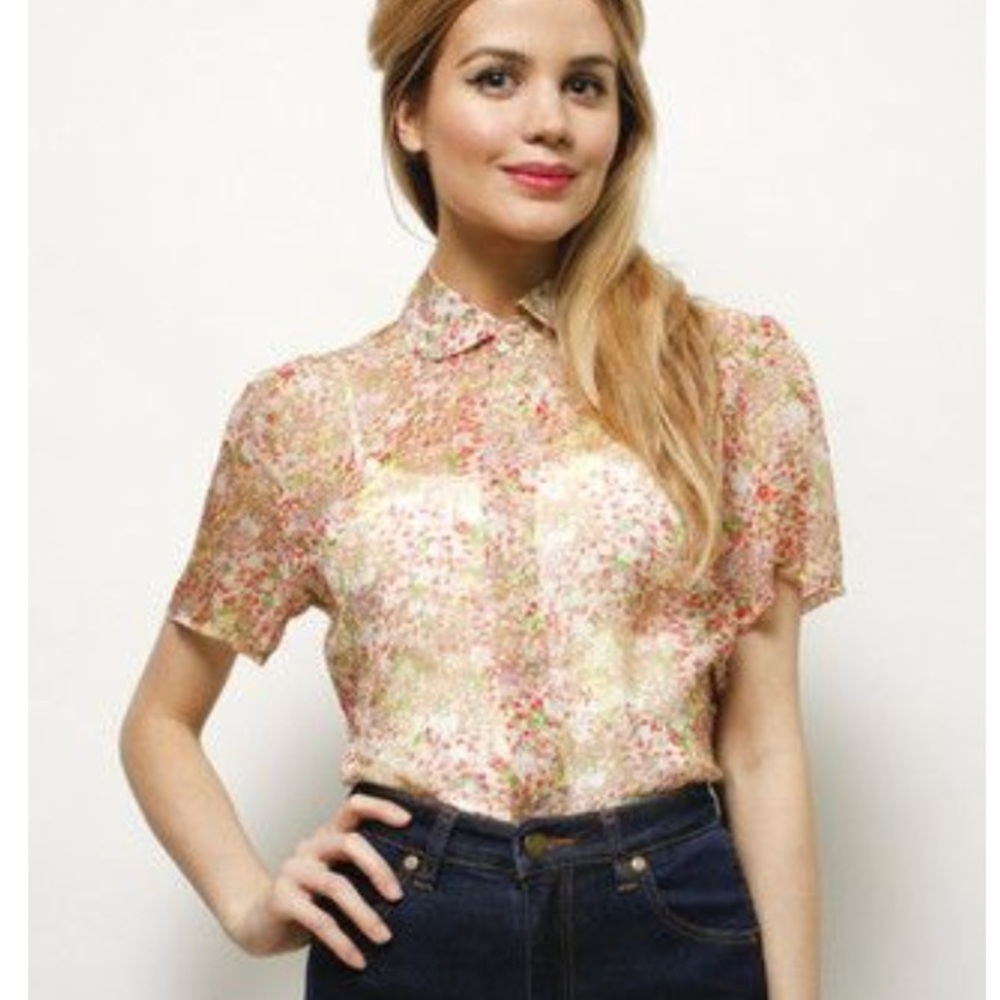 L'ÉCOLE DES FEMMES ❤️ Sheer Floral Short-Sleeve Button-Down Shirt